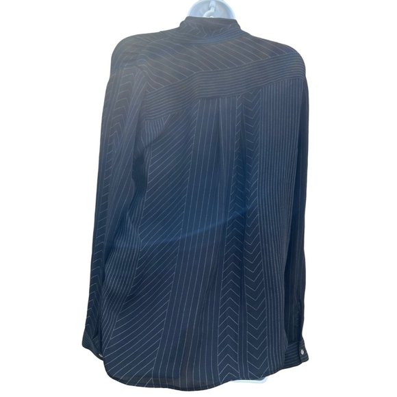 NWT Michael Kors Womens Size Medium Sheer High Low Hem Front Neck Tie Enclosure - Picture 2 of 10